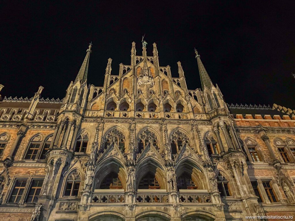 Marienplatz - Munchen - Mami si Tati scriu