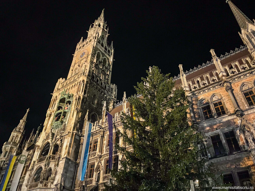 Marienplatz - Munchen - Mami si Tati scriu