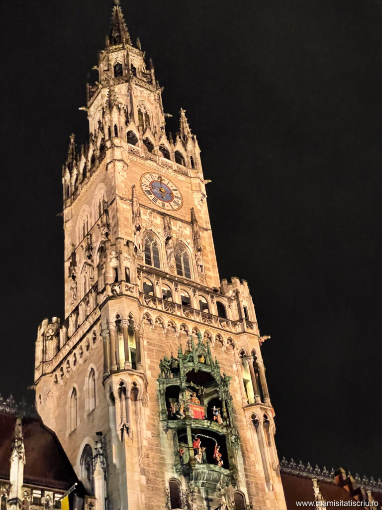 Marienplatz - Munchen - Mami si Tati scriu